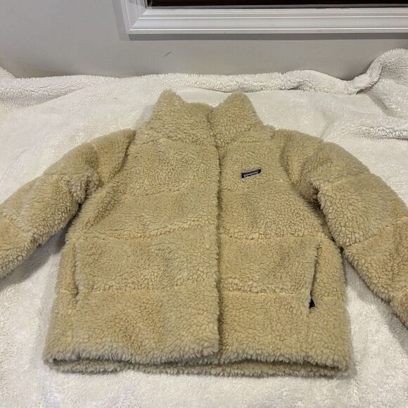 NWT Patagonia Recycled High Pile Fleece Down‎ Jacket Women Sz L In Beige - Picture 1 of 8